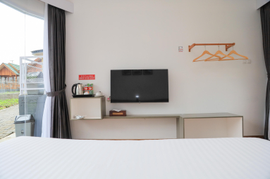 Suite Fruit Room